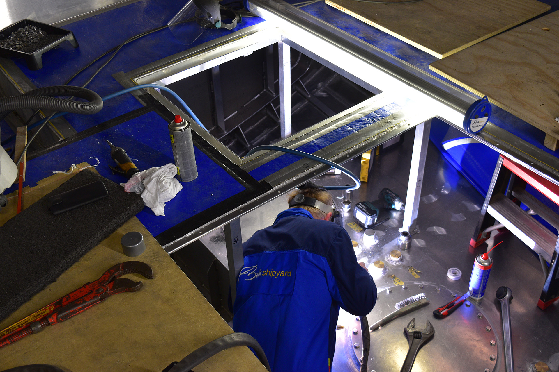 Welding for sailing yacht Yemaya at Balk Shipyard.