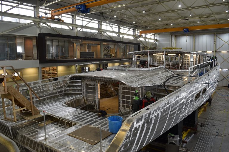 Sailing yacht Yemaya at the hall at Balk Shipyard.